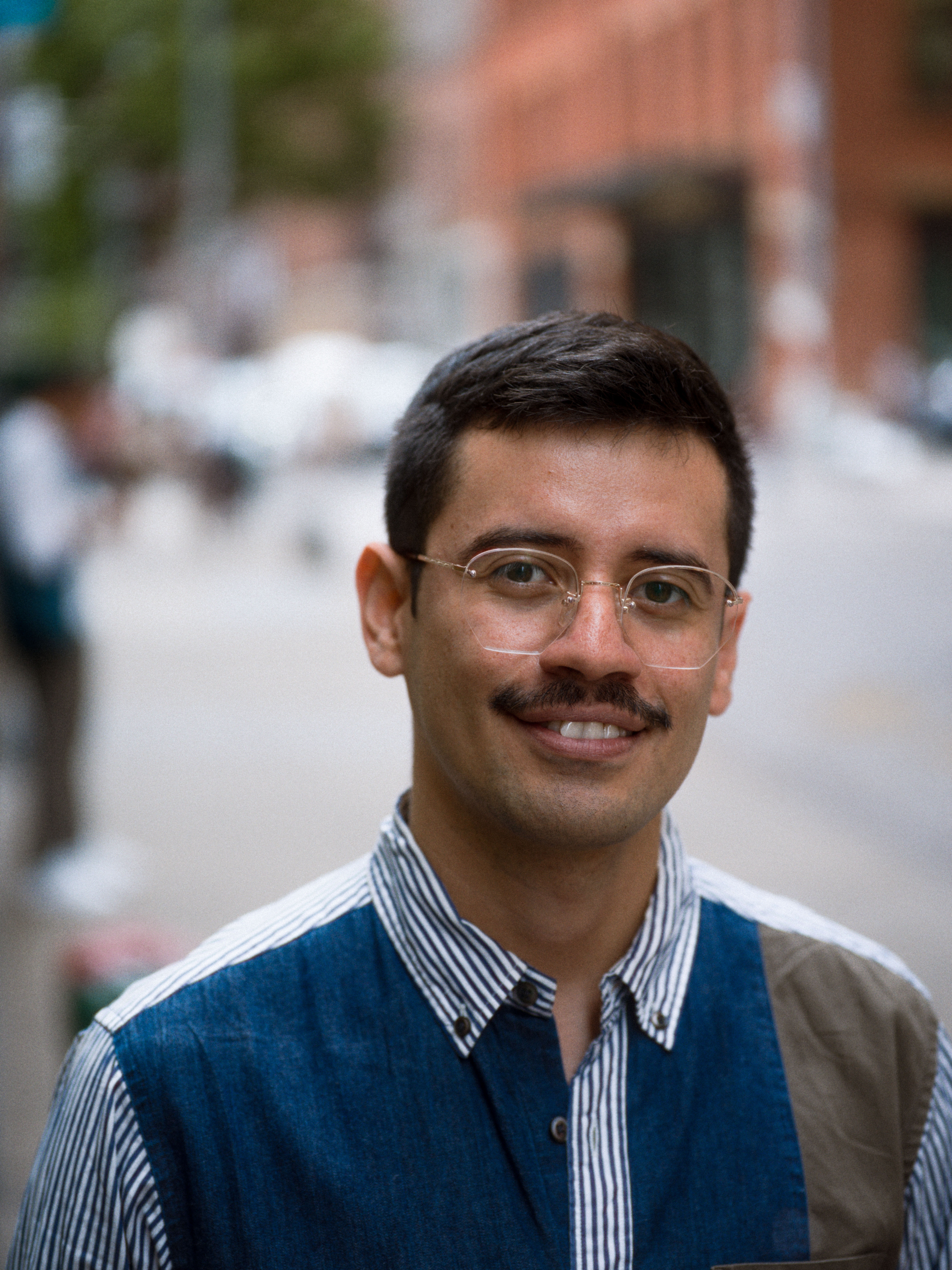 Josué Chávez headshot