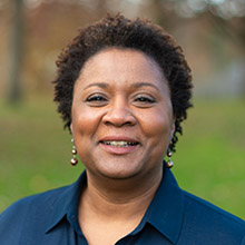 Lisa Joan Armstrong headshot