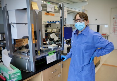 Emily Crawford '03 at the Chan Zuckerberg Biohub