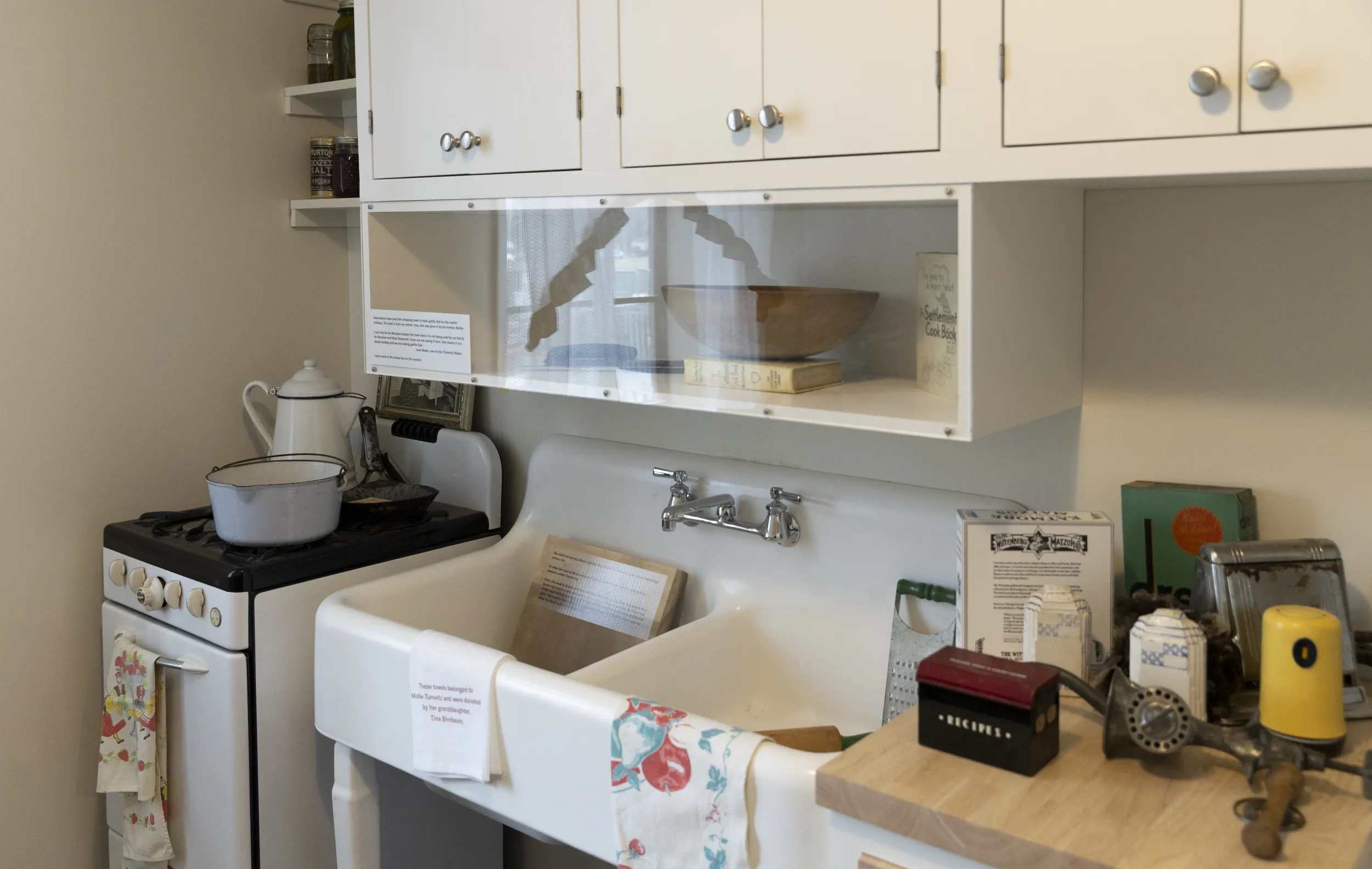 The Kosher Kitchen of the Turowitz apartment at the National Public Housing Museum.