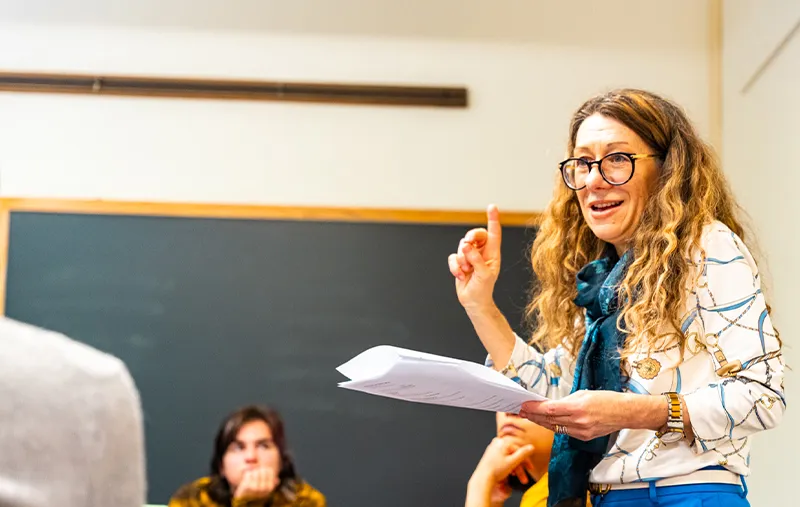 Roberta Ricci in classroom