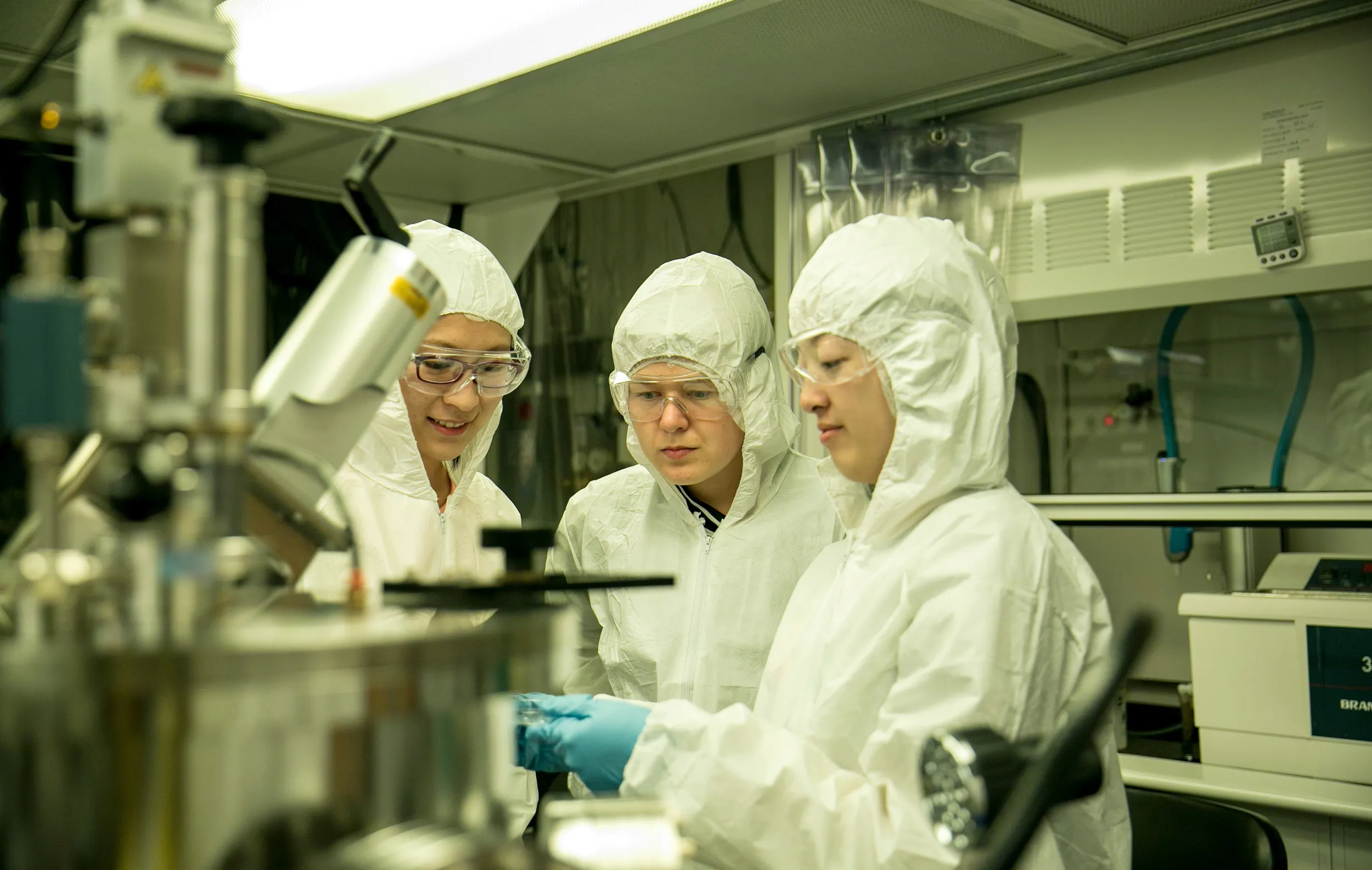Students in the lab participating in the quantum science research center