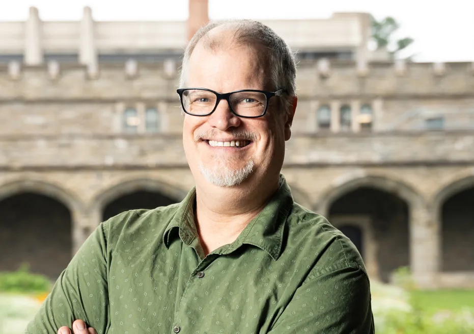 Greg Davis headshot