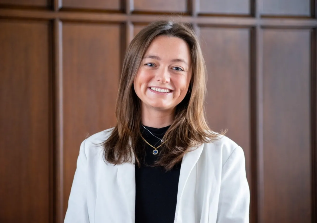 portrait-of-chloe-landen