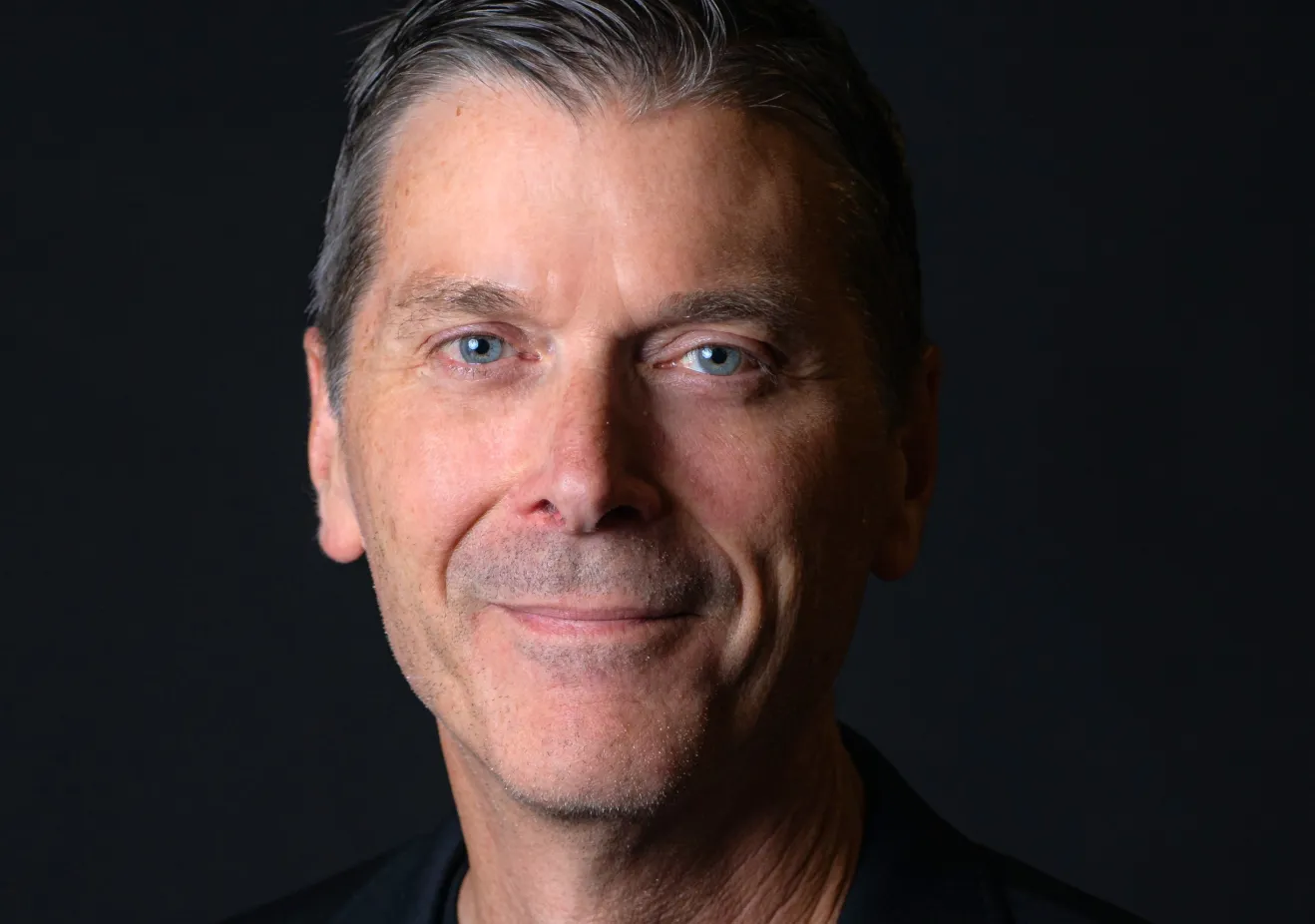 portrait-of-christopher-bader