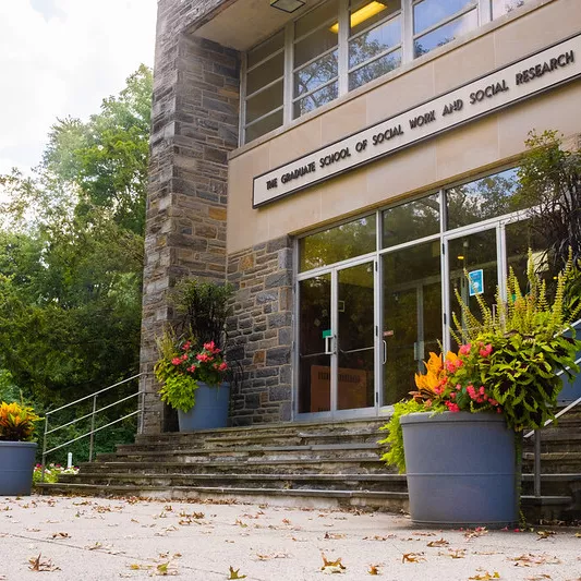 earn social work ceu credits at Bryn Mawr College