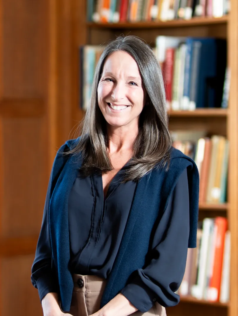 Nicole Reynolds headshot