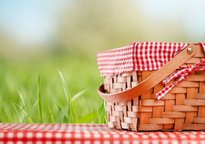 Image of a picnic basket 