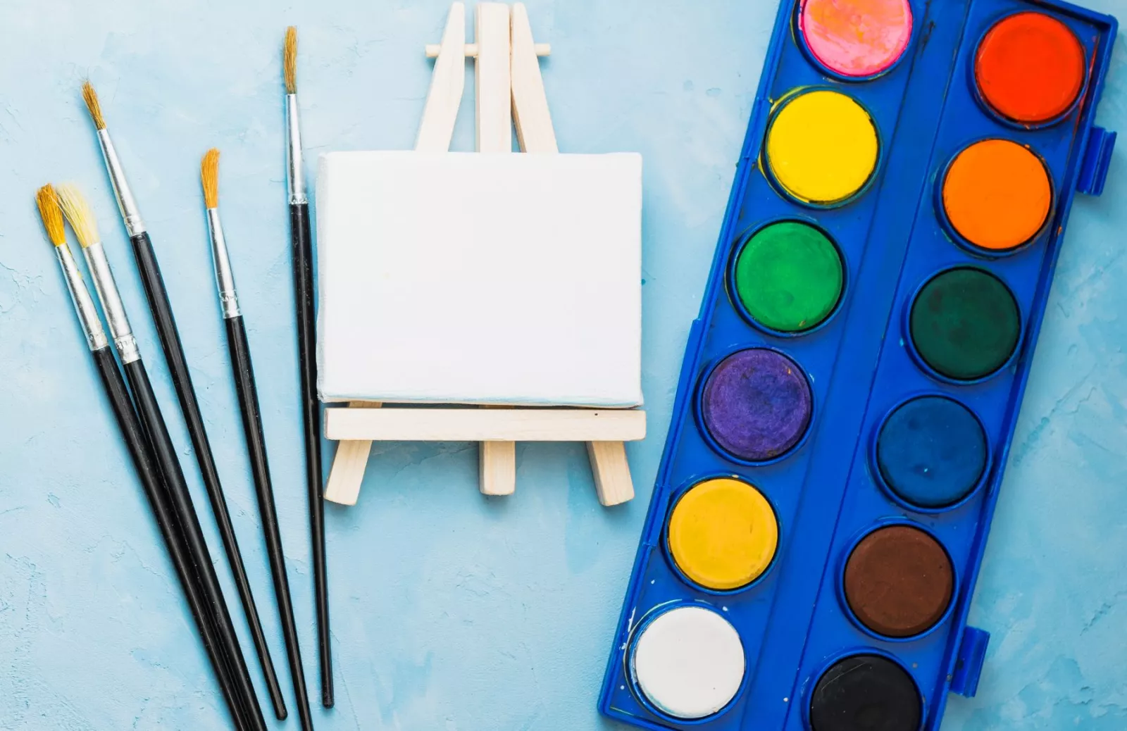 Mini canvas with supplies