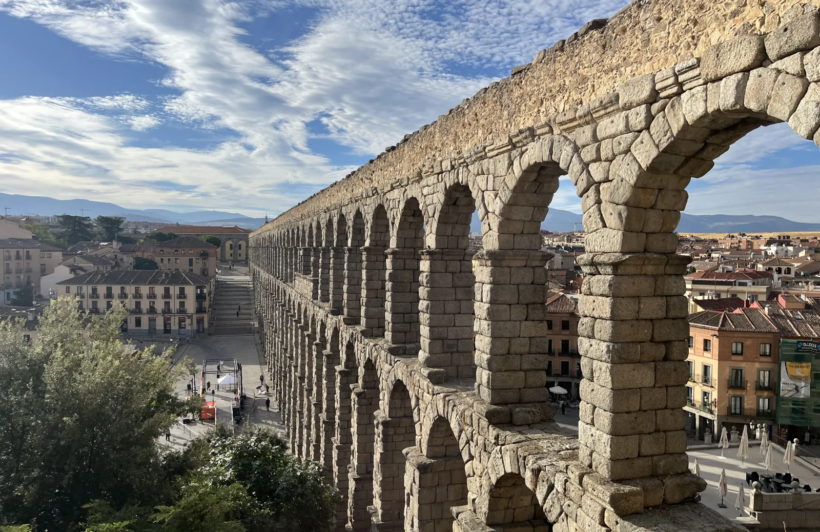 an image of an ancient Roman aqueduct in Spain