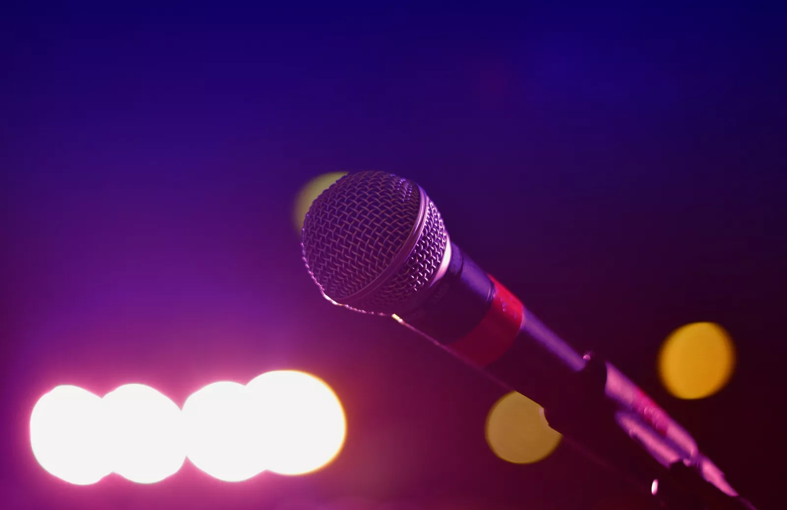 Microphone