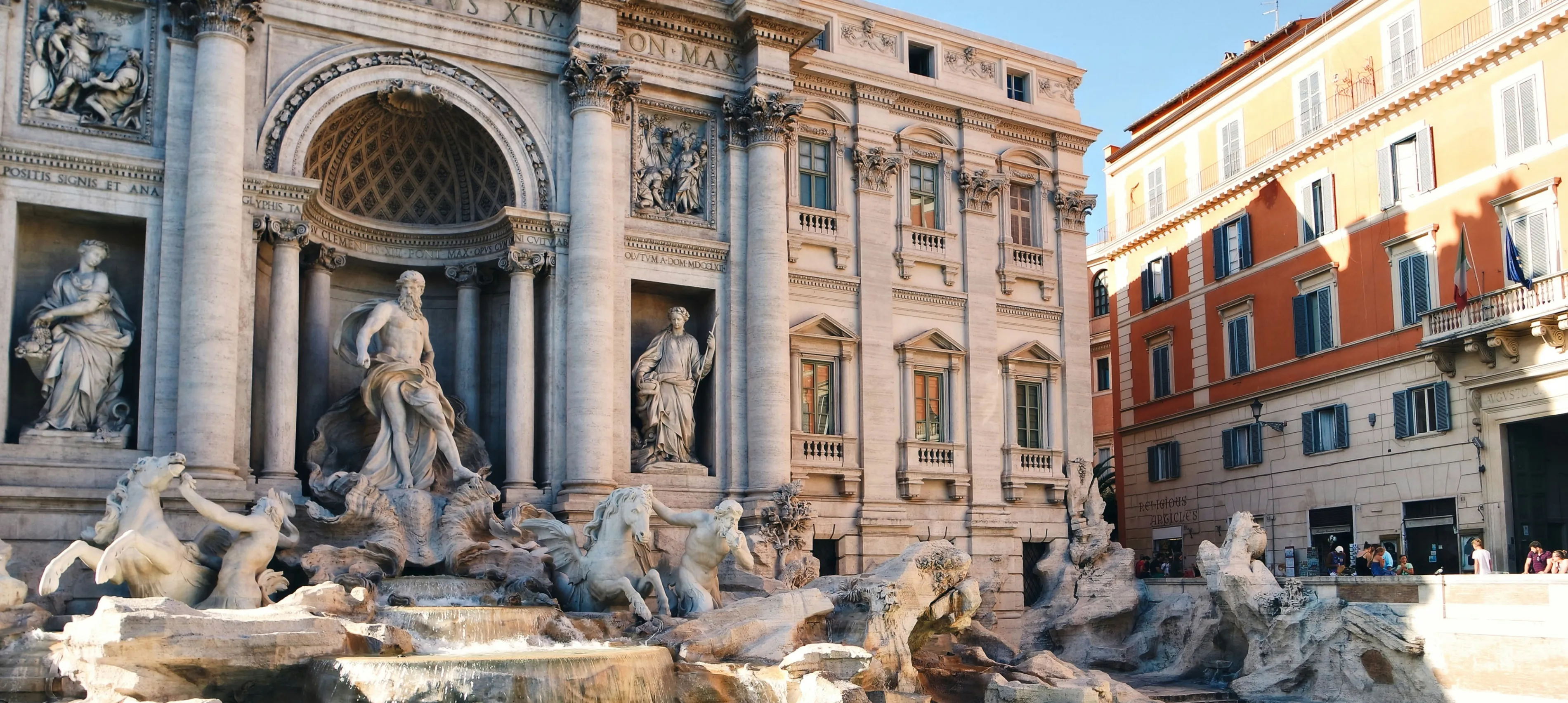 Image of a Roman fountain for Italian Major