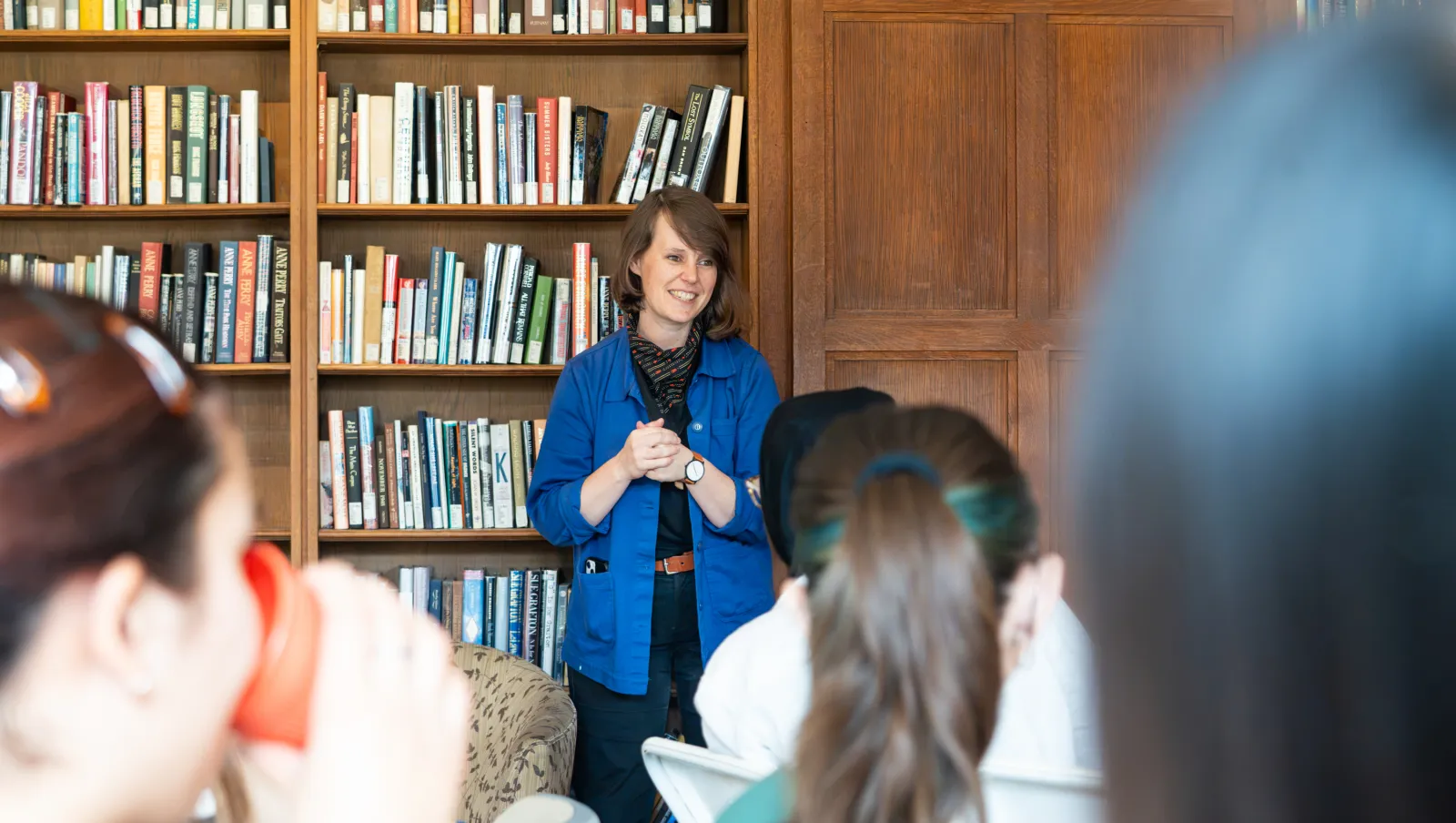 Maggie Larson ’10 at the Cartoon Workshop. Photo by Caroline Bittenbender.