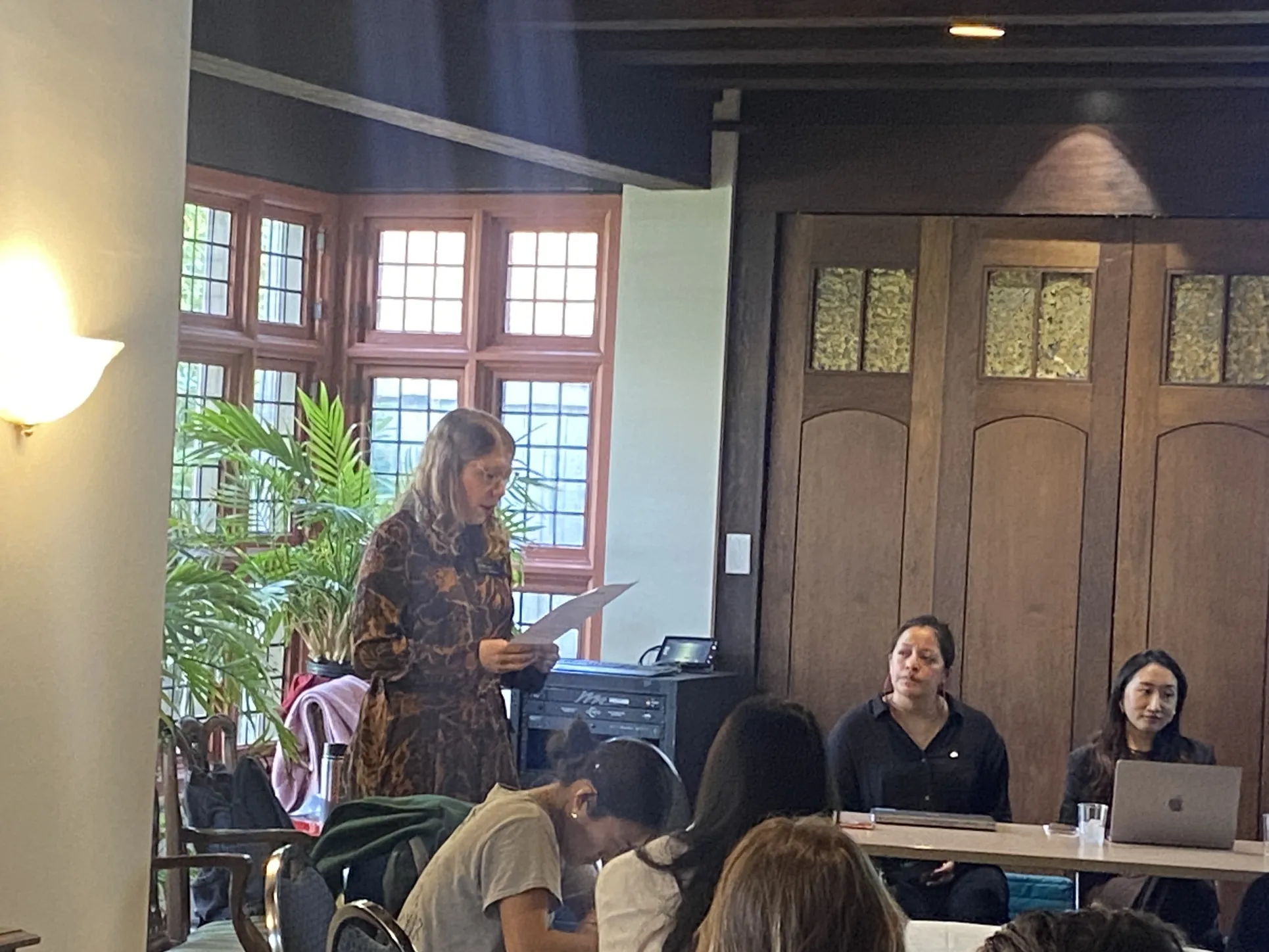 Alice McGrath, Senior Digital Scholarship Specialist, speaks on 24-25 grad fellows