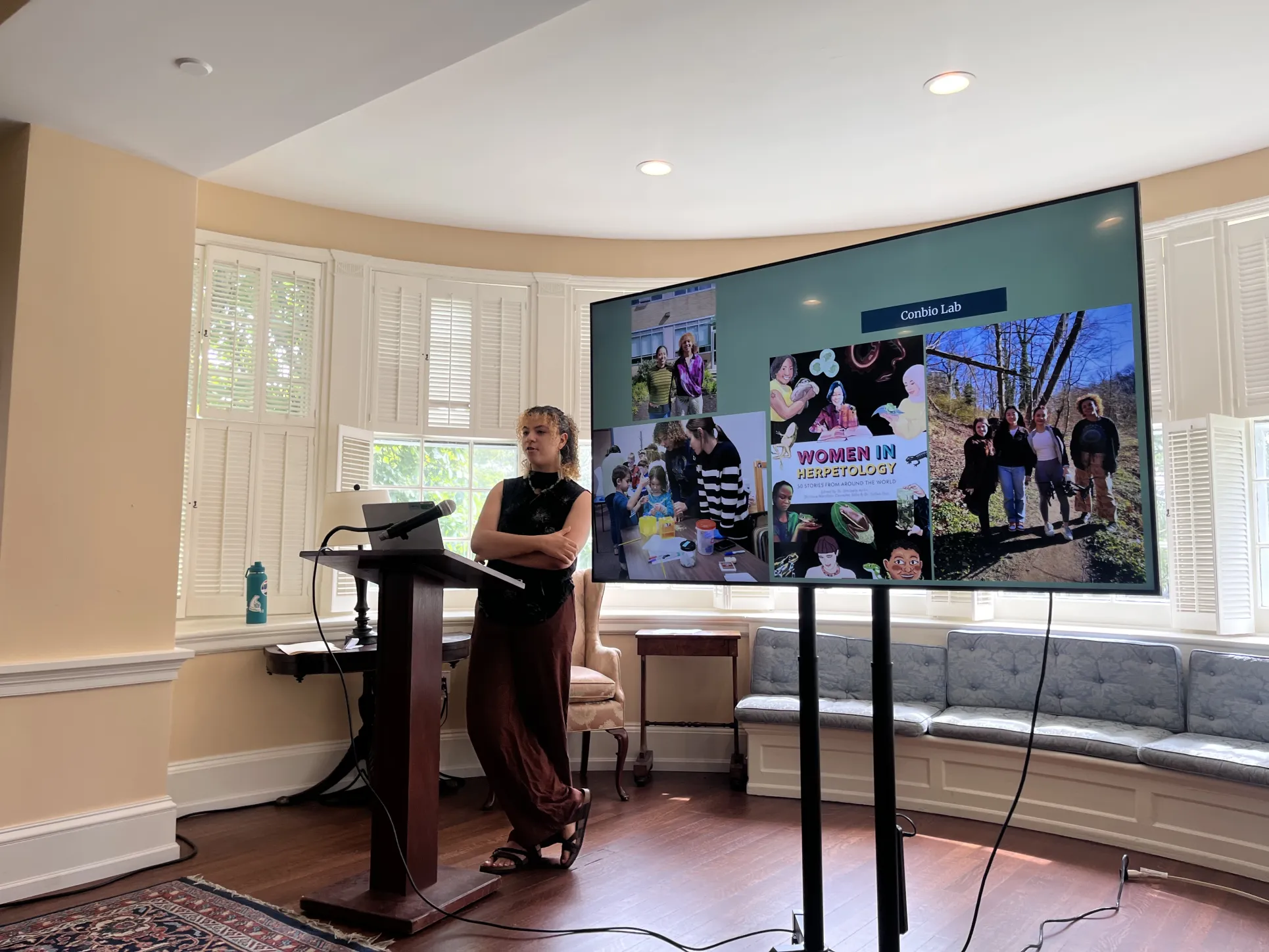 STEMLA '24 Alum, Leila gives a presentation to STEMLA Fellows