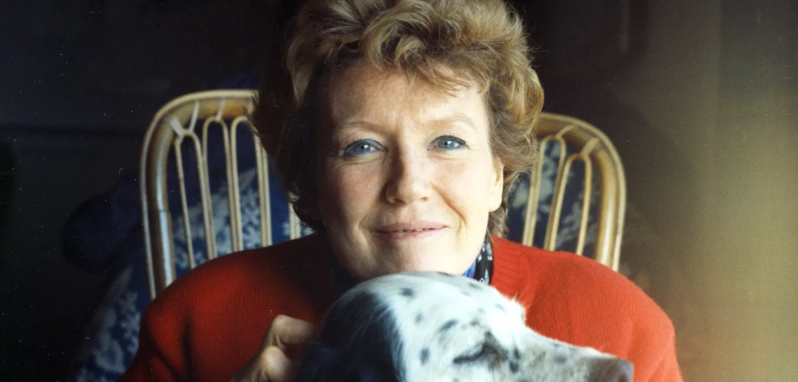 Dacia Maraini with a dog