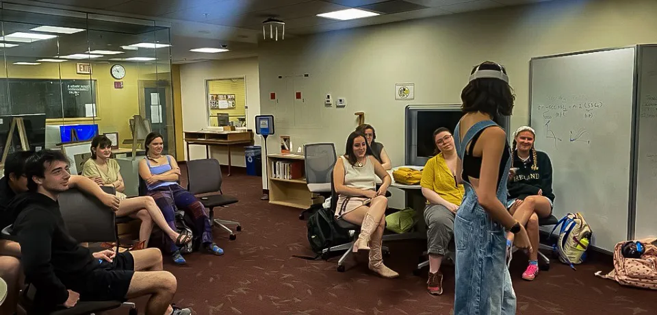 Students using VR device in the DMCL