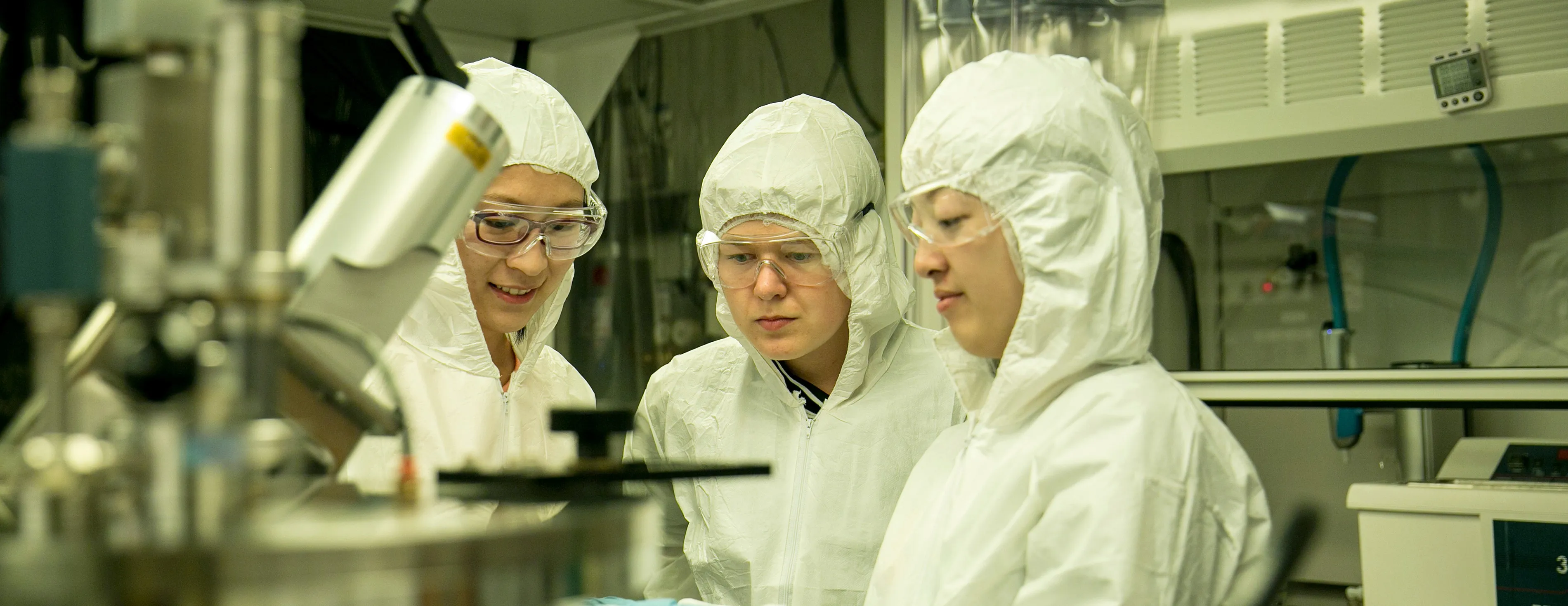Students in the lab participating in the quantum science research center