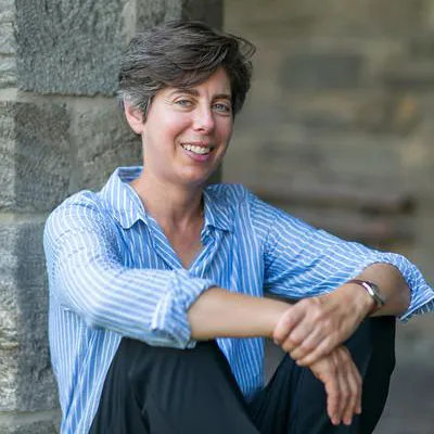 photo of Lisa Saltzman