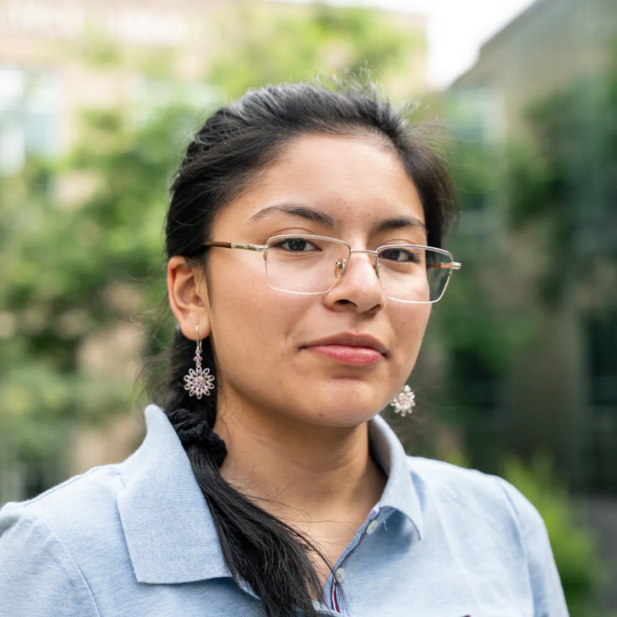 Damaris Headshot