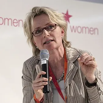 Photo of alum, Tabi Haller-Jorden 1981