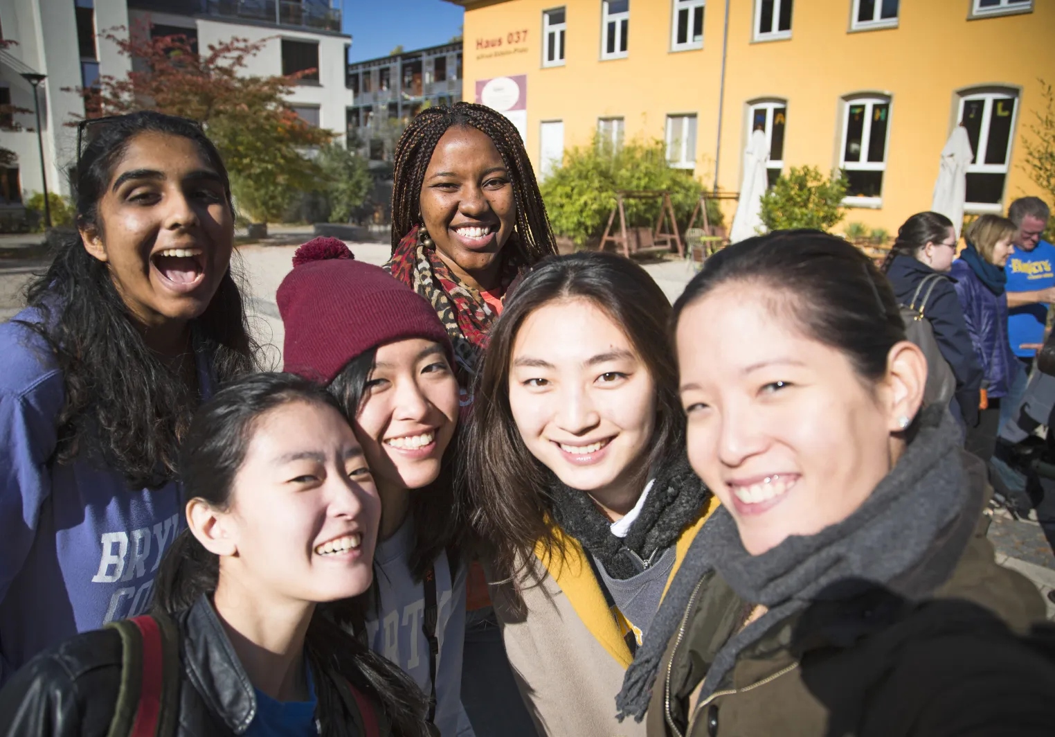 A group of six Bryn Mawr College German Studies Students take a selfie in Germany