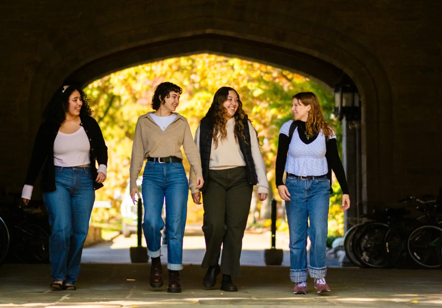 fall-students-pem-arch