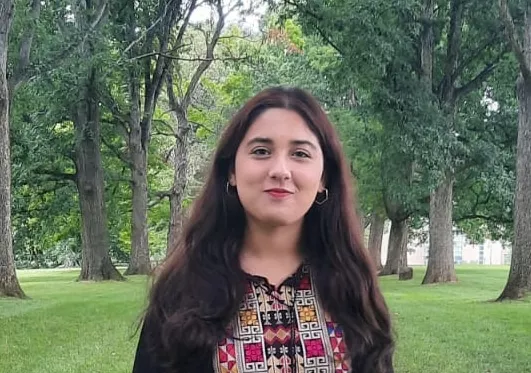 Headshot of Fatima Irfan