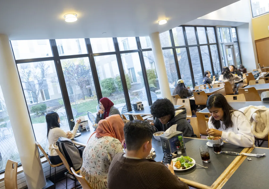 Students dining in NDDH