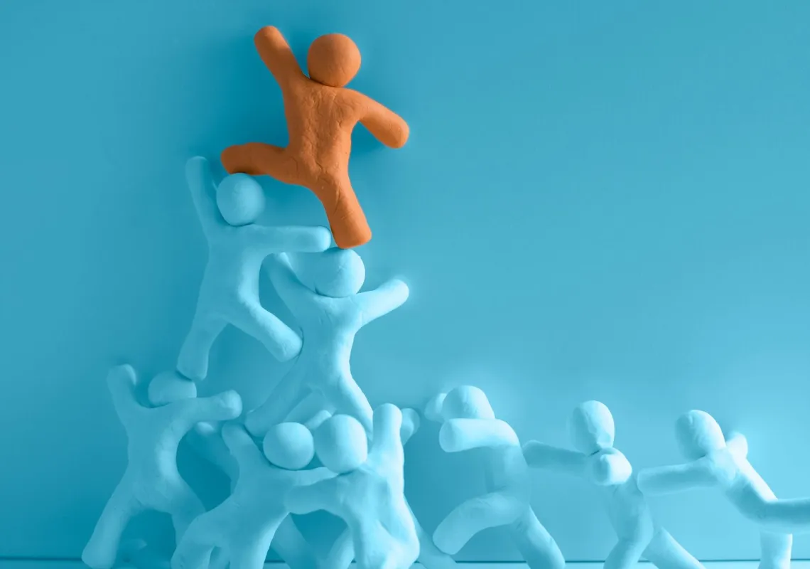 Clay Figures Climbing