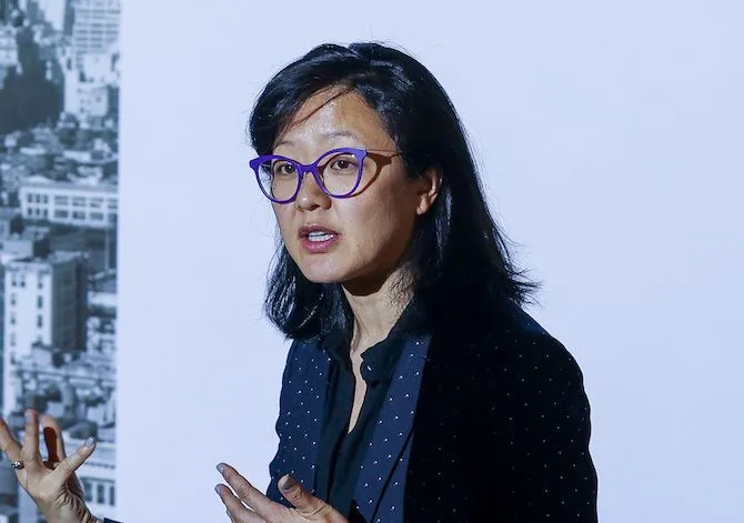 Min Kyung Lee giving a lecture