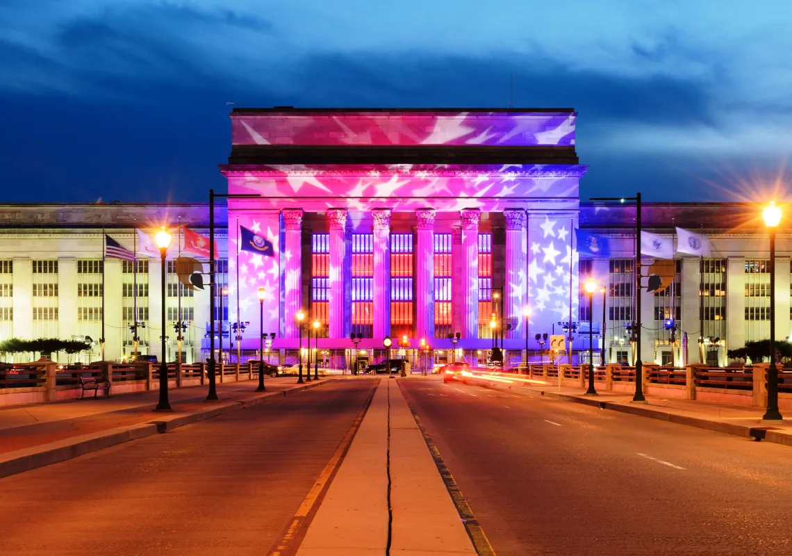 "30th Street Station in Philadelphia", photo in the public domain from Wikimedia Commons