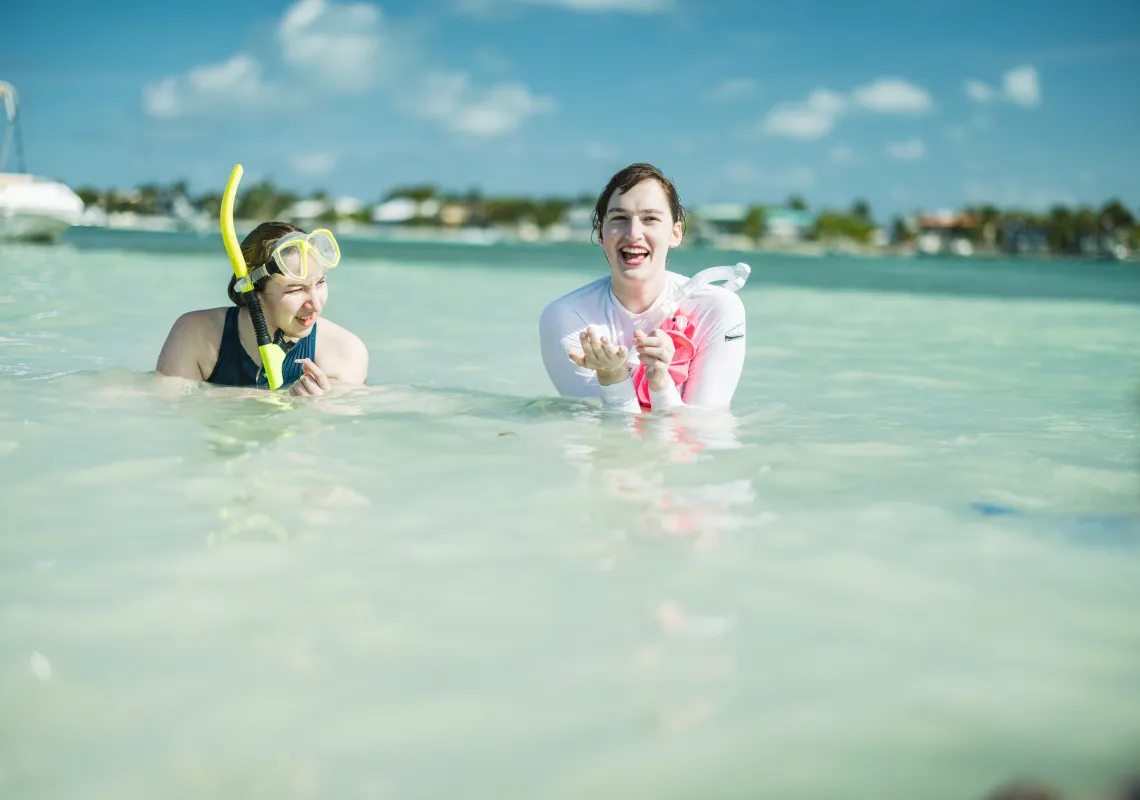 students doing research in Florida