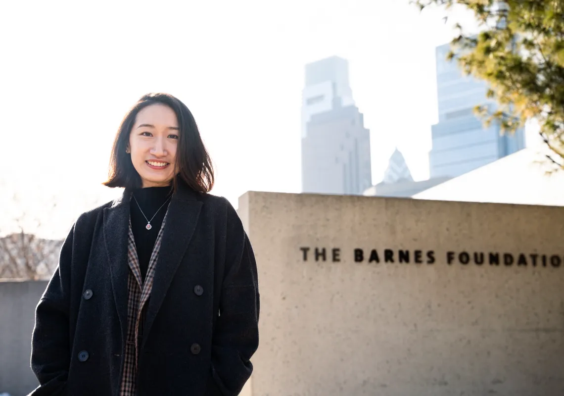 Yuzhu standing in front of the Barnes Foundation