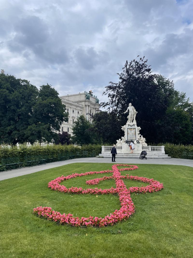 Burgarten in Vienna with flowers in the shape of a treble clef
