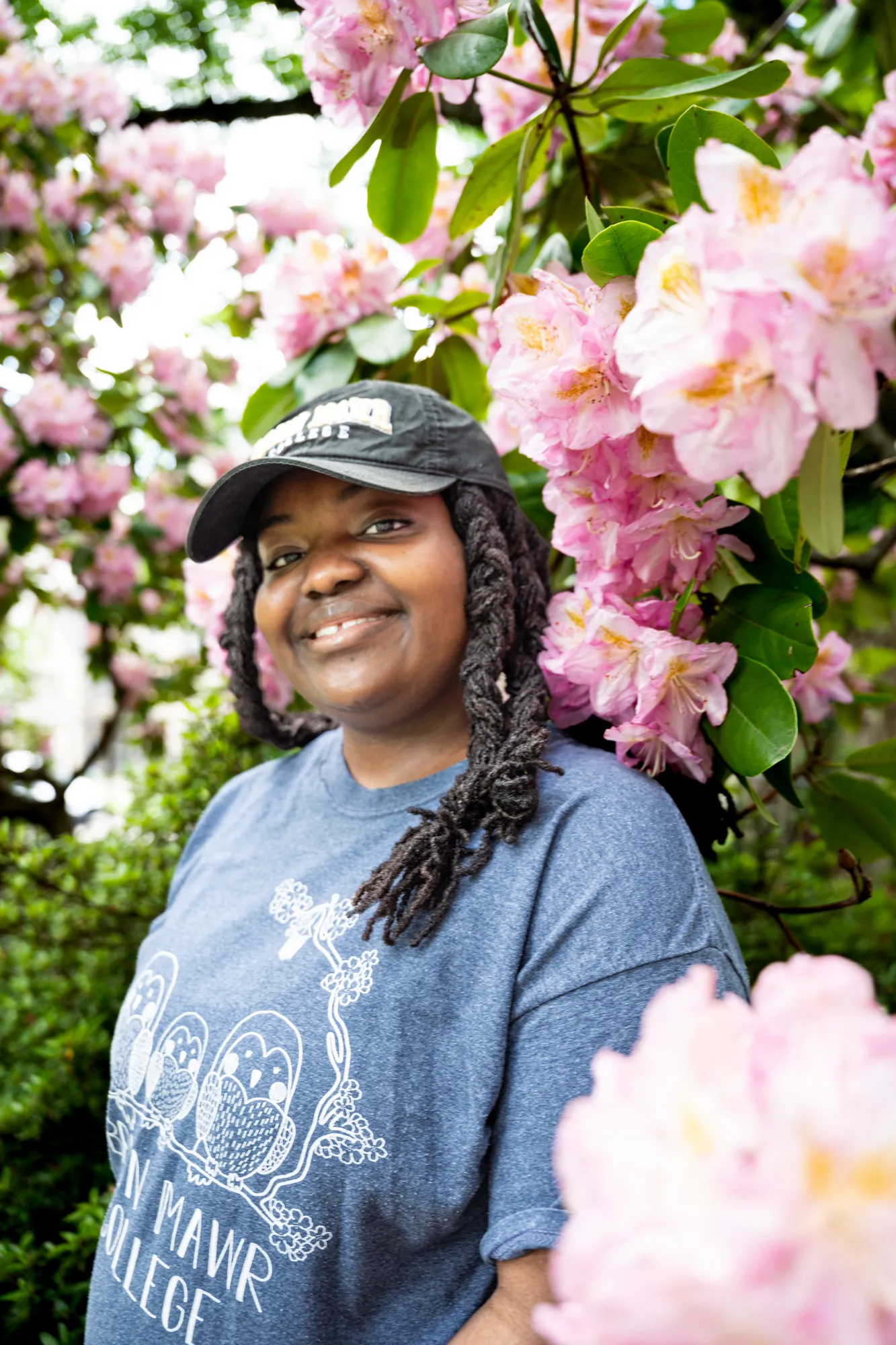 Tay Jones portrait with pink flowers
