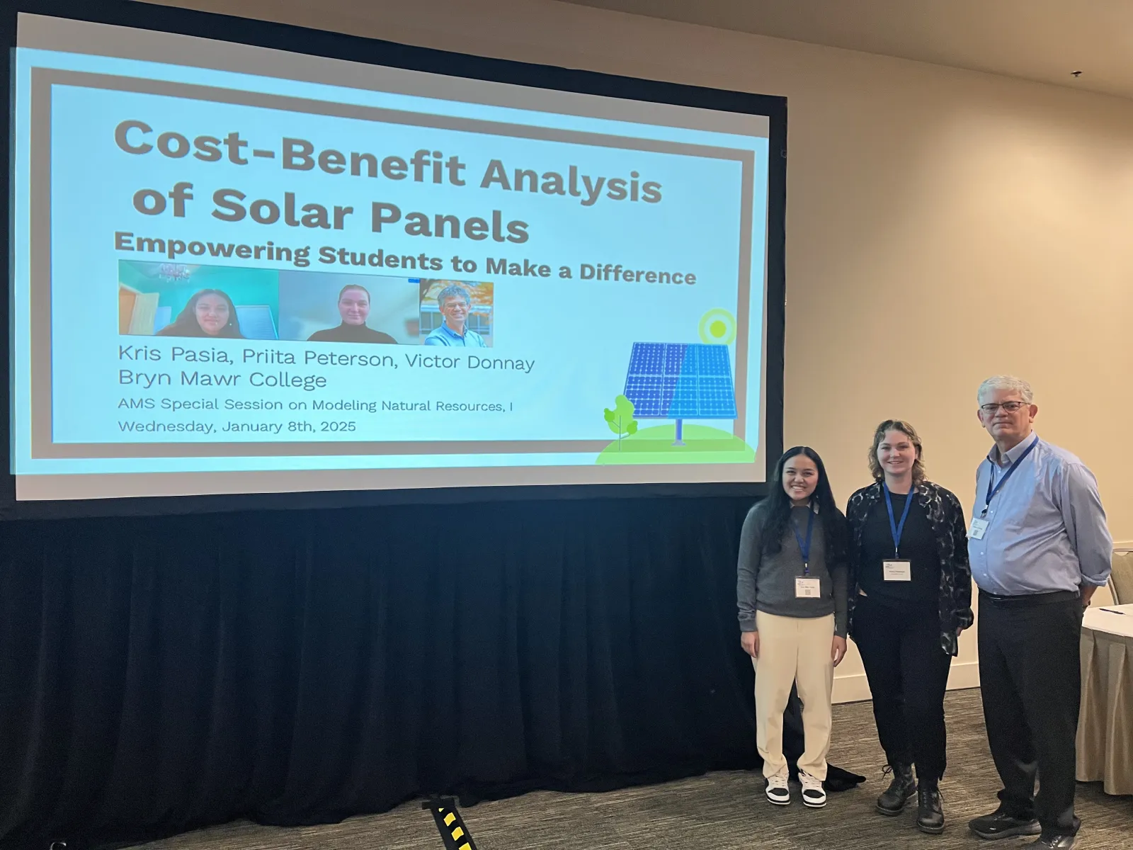 Priita Peterson ’26, Pasia, and Donnay at the Joint Mathematics Meetings in Seattle.
