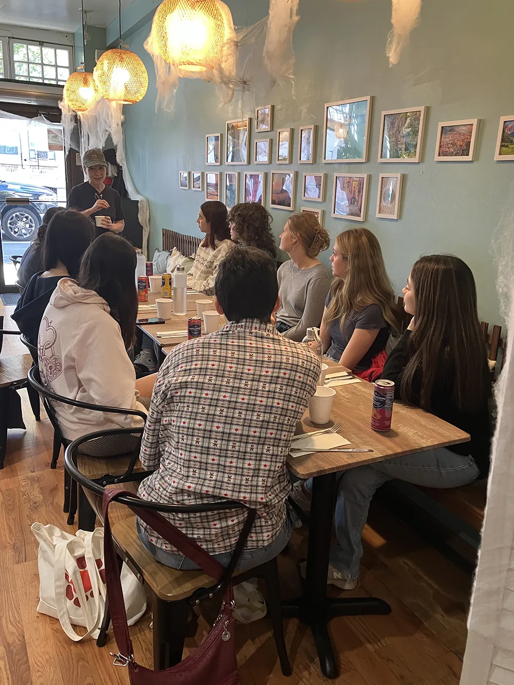 Italian students in a restaurant 
